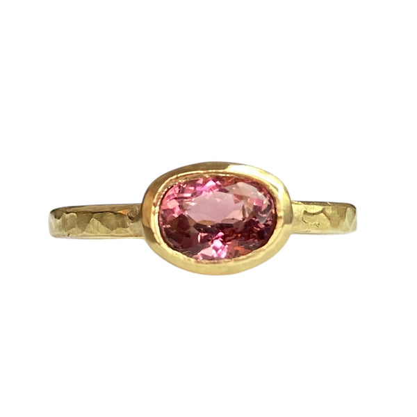 18kt Yellow Gold 0.93ct Pink Tourmaline Ring