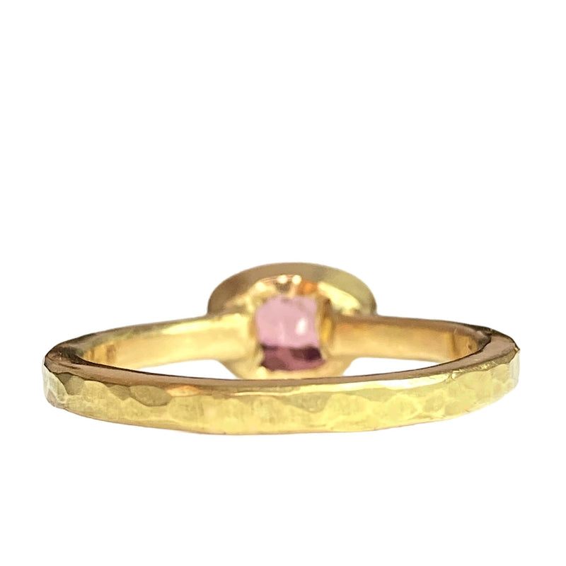 18kt Yellow Gold 0.93ct Pink Tourmaline Ring